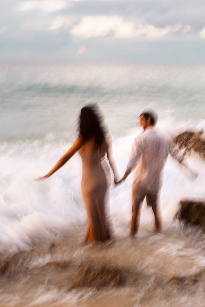 photographe pour couple amoureux sur la plage